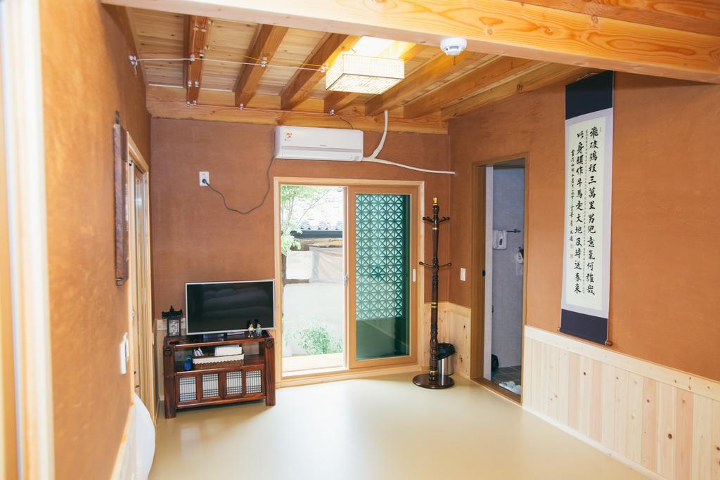 Laon Hanok Gguljam Чонджу Екстер'єр фото