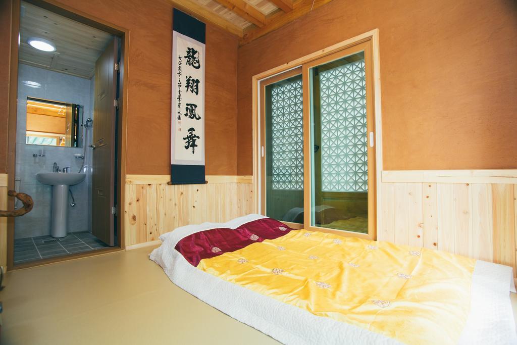 Laon Hanok Gguljam Чонджу Екстер'єр фото